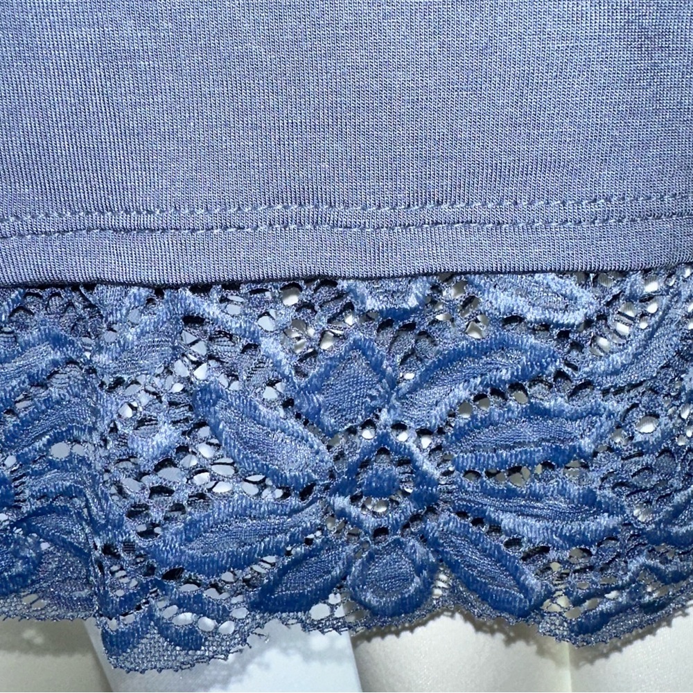 NWOT LACY TRIM TUNIC TOP - Picture 7 of 9